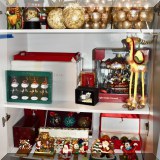 Z19. Christmas decorations.